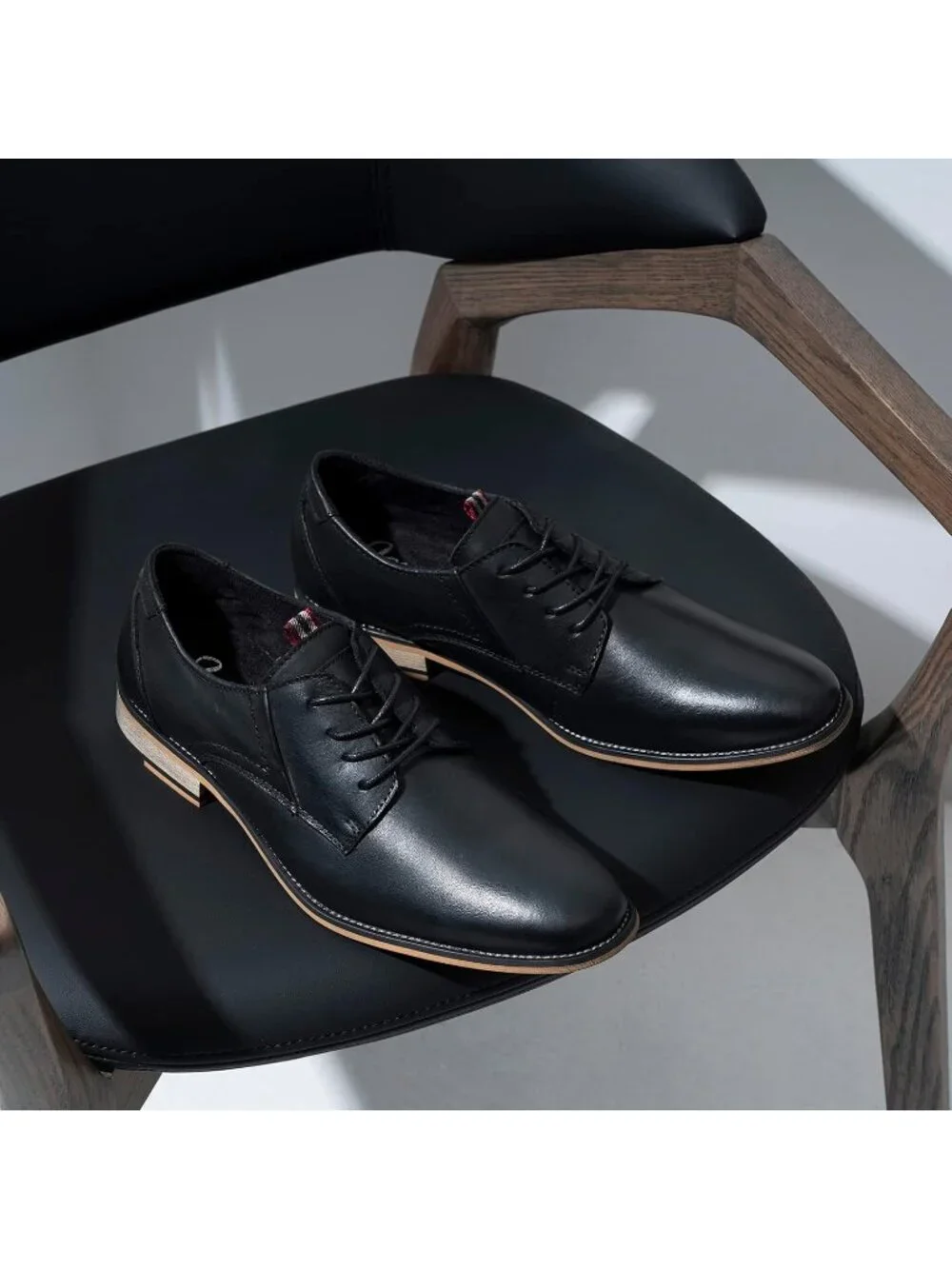 N/A men black